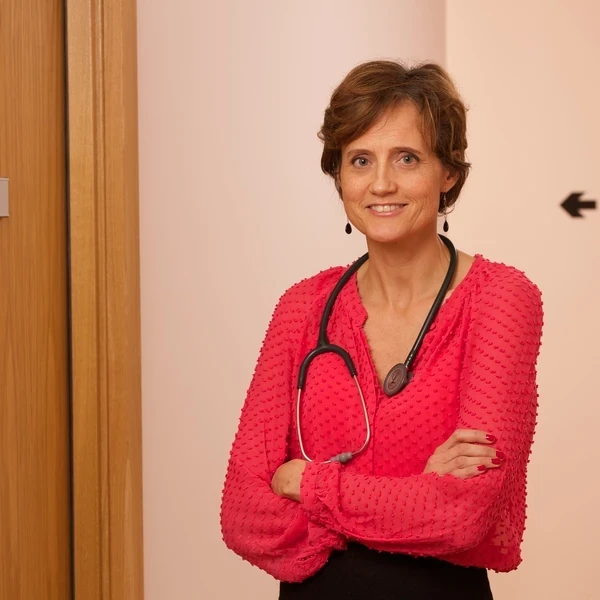 Dr Ashleigh Helm